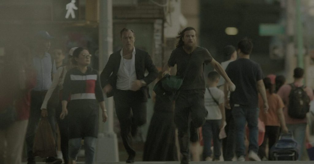 Black Rabbit: la data d'uscita e le prime immagini della serie Netflix con Jude Law e Jason Bateman