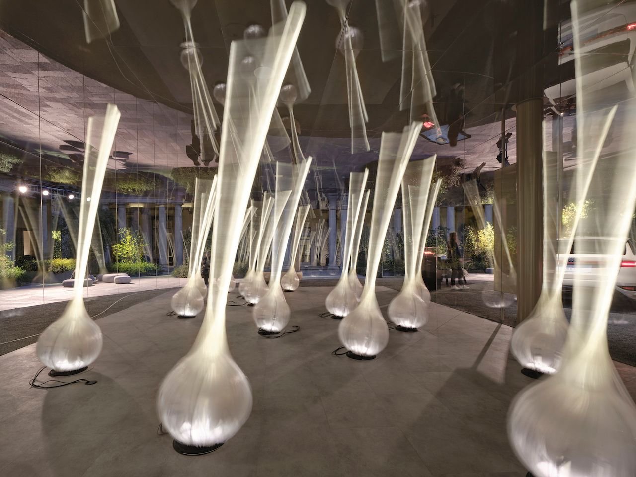 Decouvrez les 5 Installations Artistiques Revolutionnaires Grace a lIA AR - plare.