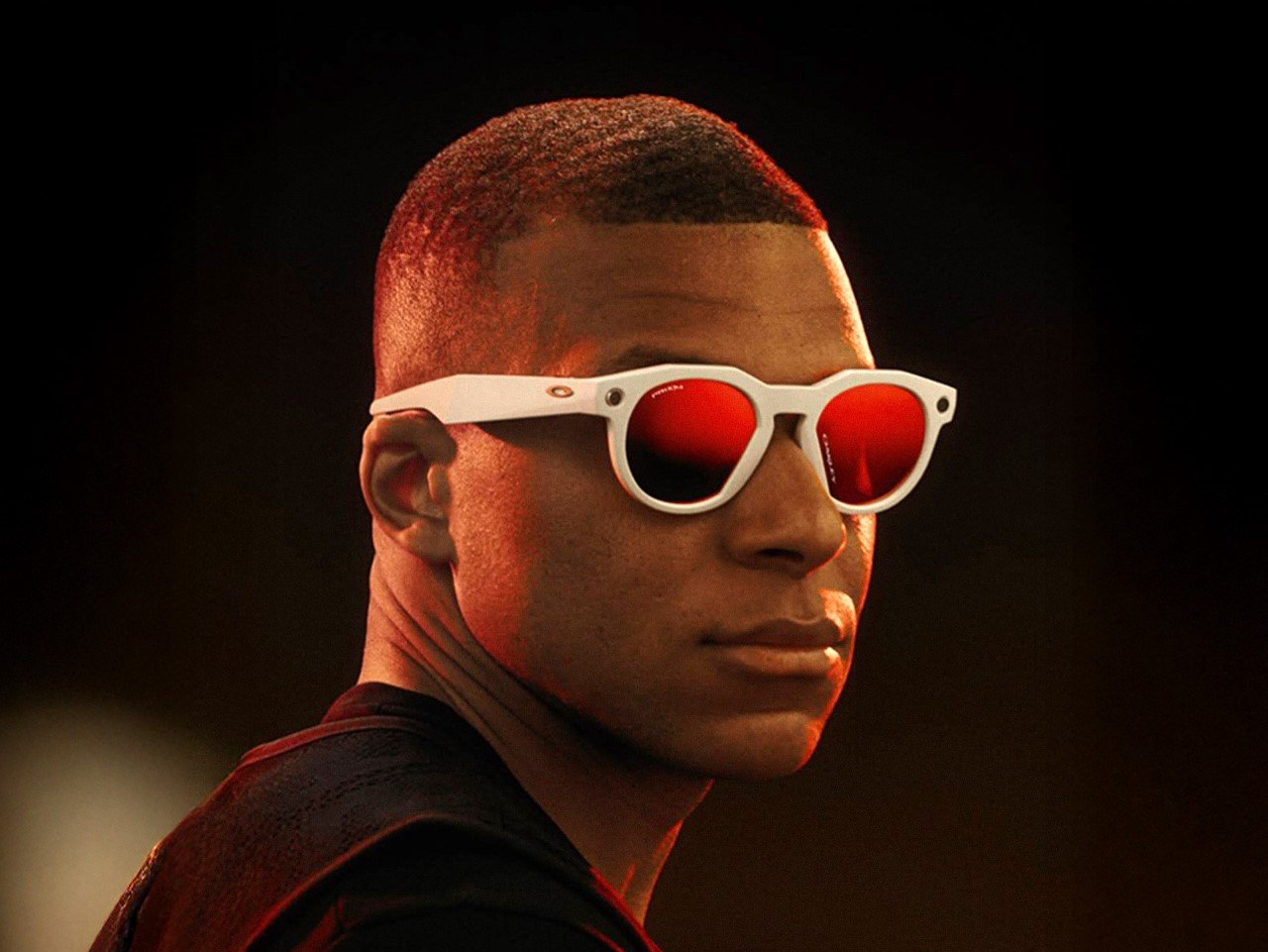 Decouvrez les Lunettes Intelligentes Meta x Oakley Camera 3K - plare.