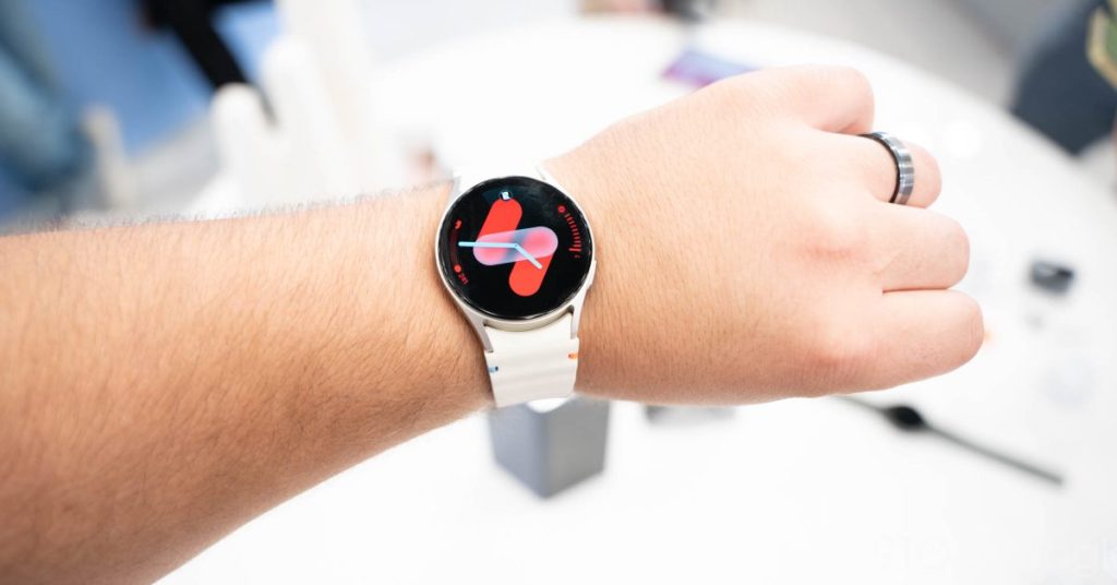 Galaxy Watch 7 et Moto Razr+ 2025 : comment profiter de crédits Amazon pour upgrader votre tech. Galaxy Watch 7 et Moto Razr+ 2025 : comment profiter de crédits Amazon pour upgrader votre tech.
