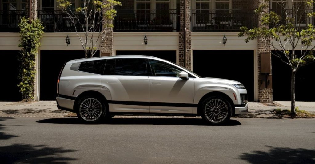 Hyundai mise sur les SUV électriques pour surmonter les défis des tarifs américains et conquérir le marché européen.