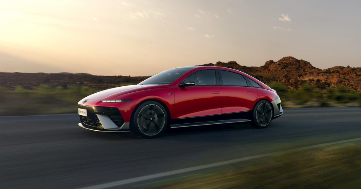 Hyundais new IONIQ 6 - plare.