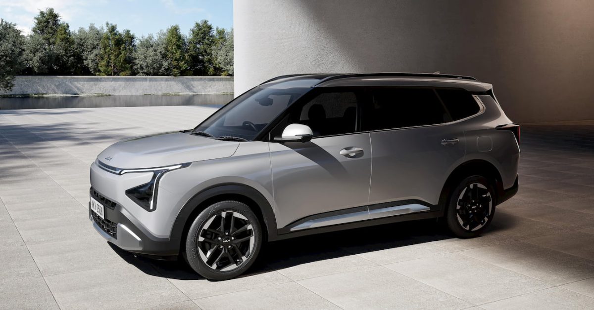 Kia three row EV 1 - plare.