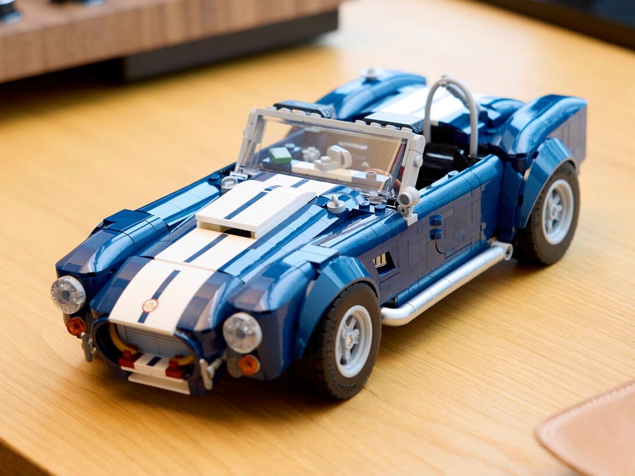 LEGO Icons Shelby Cobra 427 SC 20 - plare.