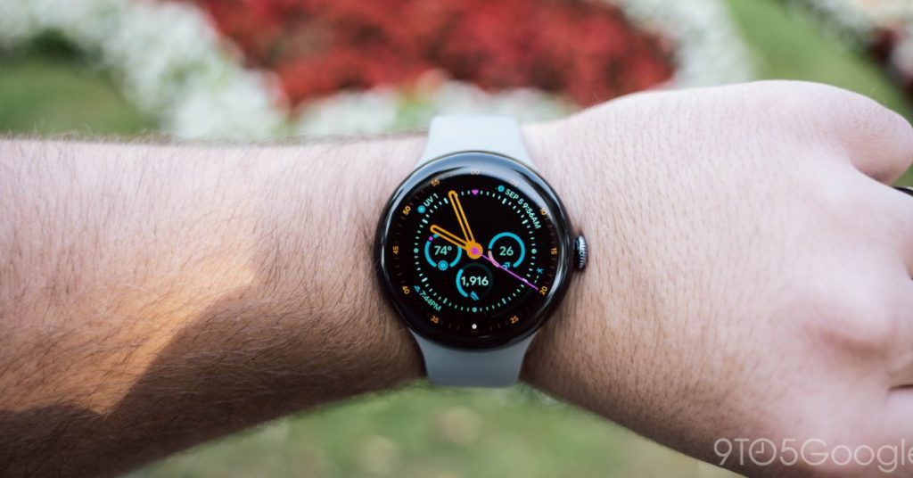 La Google Pixel Watch 3, la montre connectée haut de gamme de Google, est proposée en deux tailles : 41 mm à 399 € et 45 mm à 449 €. (netcost-security.fr) Elle offre des fonctionnalités avancées telles qu'un écran AMOLED de 1,4 pouce, une batterie de 420 mAh, et une intégration avec l'écosystème Google et Fitbit. (techno-phone.com)
Le Lenovo Legion Go est un appareil de jeu portable innovant, conçu pour offrir une expérience de jeu immersive en déplacement. Il est équipé d'un processeur puissant, d'un écran haute résolution et d'une batterie longue durée, permettant aux joueurs de profiter de leurs titres préférés où qu'ils soient.
Ces deux appareils combinent technologie de pointe et design soigné, répondant aux besoins des utilisateurs exigeants en matière de connectivité et de divertissement.