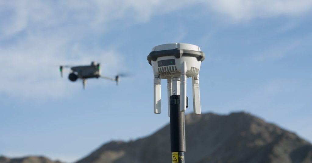 Mise à jour dji : d-rtk 3 avec support pour matrice 400 et améliorations gnss pour des performances optimisées