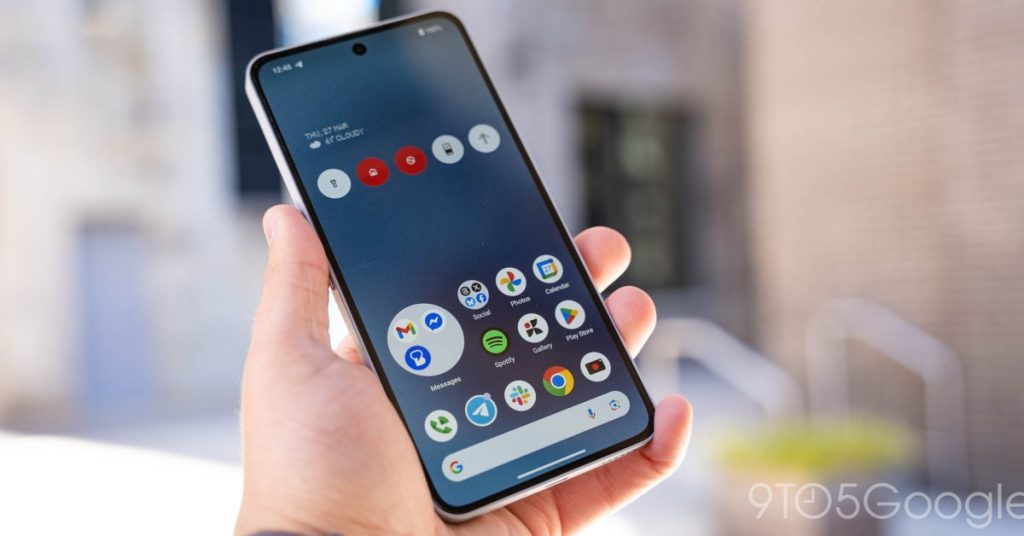 Nothing Phone (3) opte pour le Snapdragon 8s Gen 4 et abandonne l’Elite : performances promises et spécifications ambitieuses Nothing Phone (3) opte pour le Snapdragon 8s Gen 4 et abandonne l'Elite : performances promises et spécifications ambitieuses