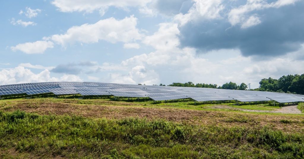 « Us solar établit de nouveaux records alors que les énergies renouvelables rivalisent presque avec le gaz naturel – eia »