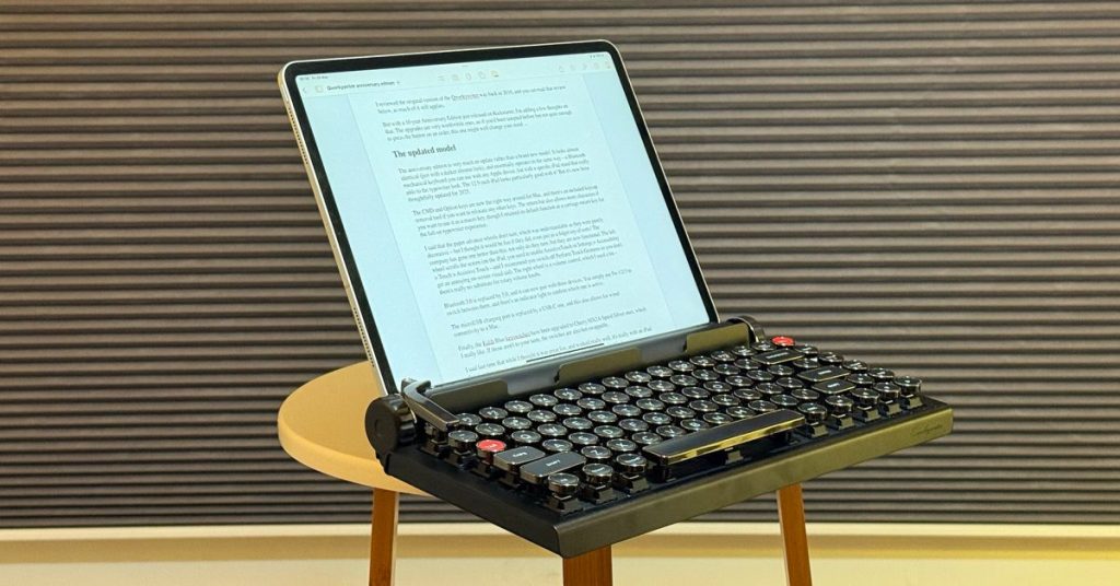 Qwerkywriter : le clavier Bluetooth évolué qui rappelle les machines à écrire classiques