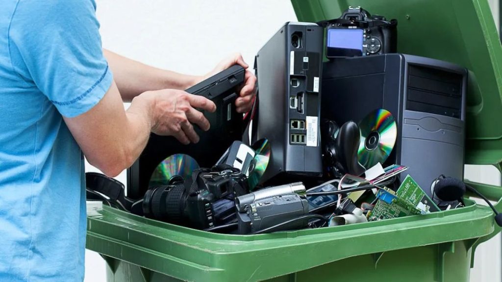 « Reciclaje en 2025 : cifras alarmantes, peligros ocultos y nuevas iniciativas que marcan la diferencia »