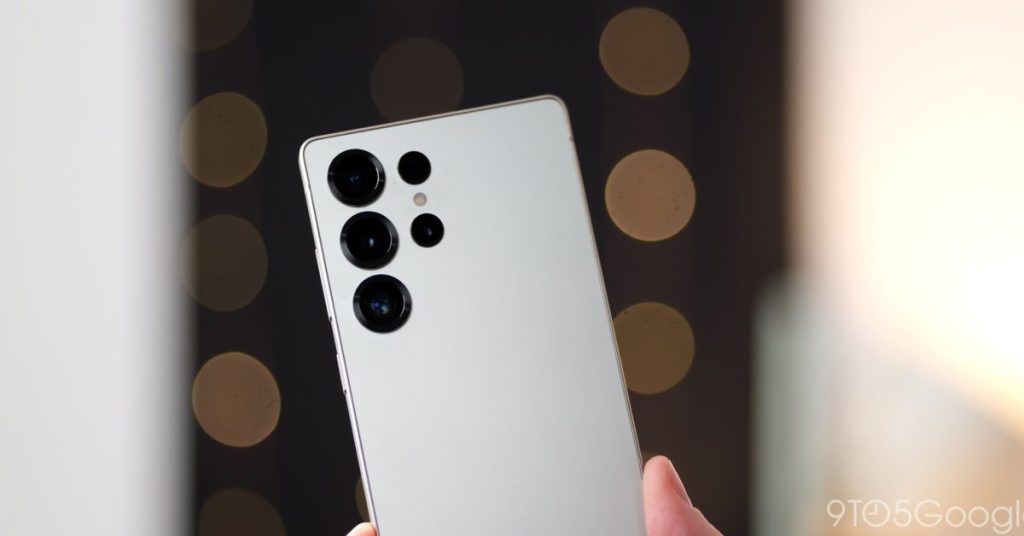 Samsung lance des pubs AI sur l’écran de verrouillage des smartphones Galaxy pour une expérience unique Samsung lance des pubs AI sur l'écran de verrouillage des smartphones Galaxy pour une expérience unique