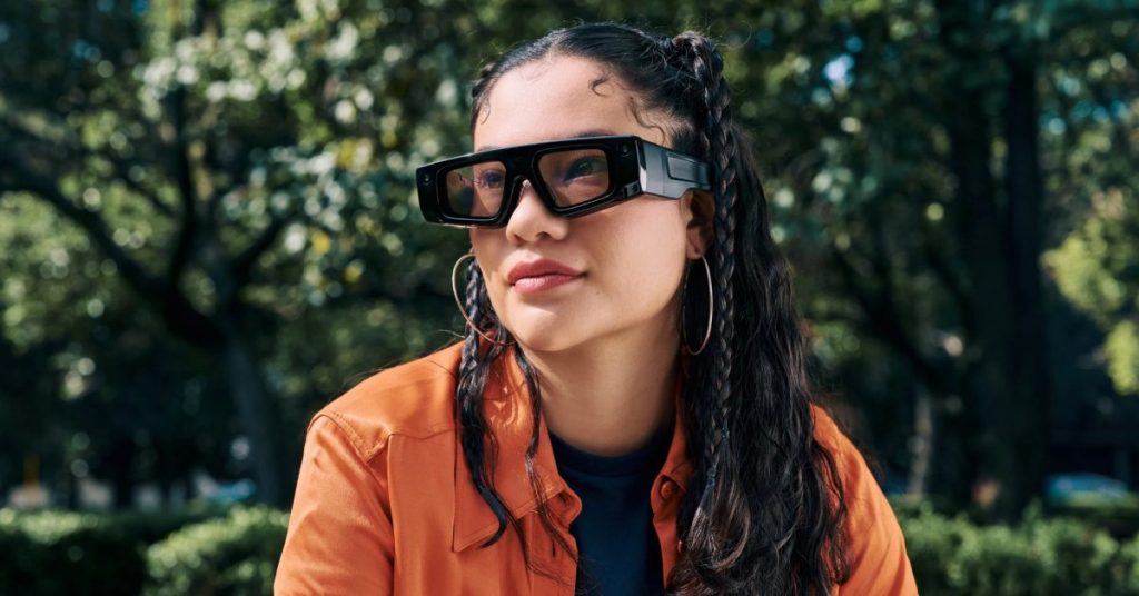 Snapchat dévoile ses nouvelles lunettes AR légères : une expérience immersive à portée de main