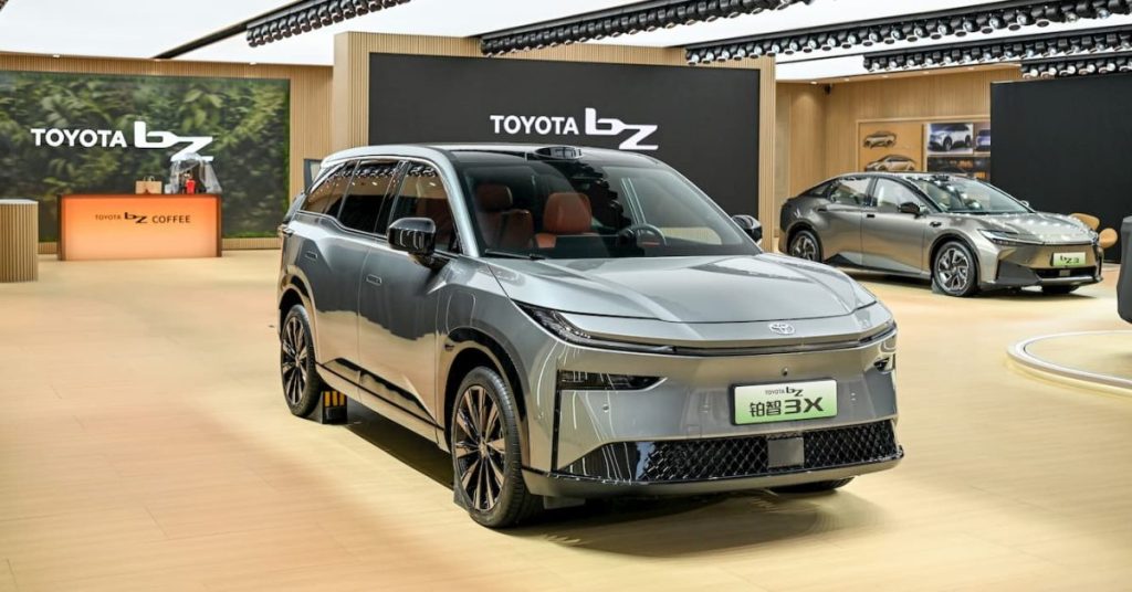 Toyota collabore avec des géants technologiques chinois pour dominer le marché des véhicules électriques