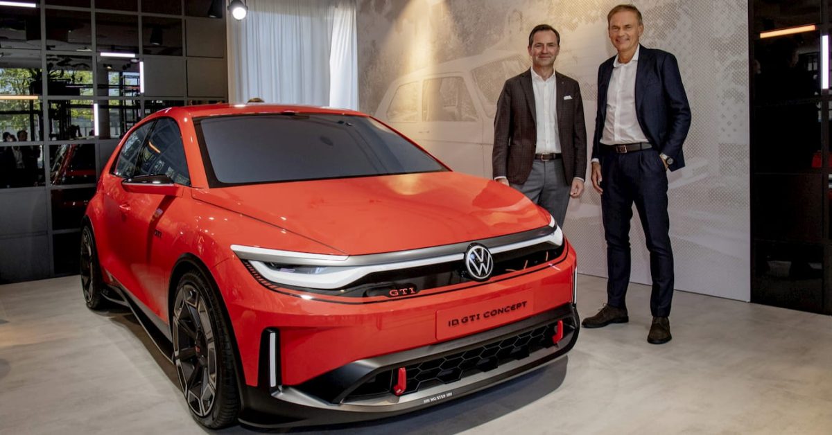 Volkswagen Golf demand EV - plare.