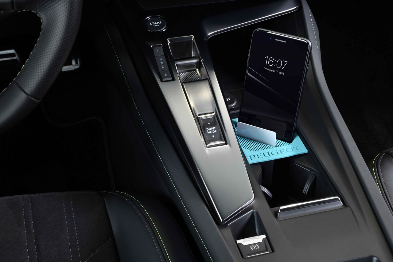 Les 10 accessoires essentiels à avoir dans votre voiture - plare. découvrez notre large sélection d'accessoires pour voiture, conçus pour améliorer votre confort, sécurité et style de conduite. que vous cherchiez des solutions pratiques pour l'organisation de votre habitacle ou des gadgets innovants, notre gamme répond à tous vos besoins.