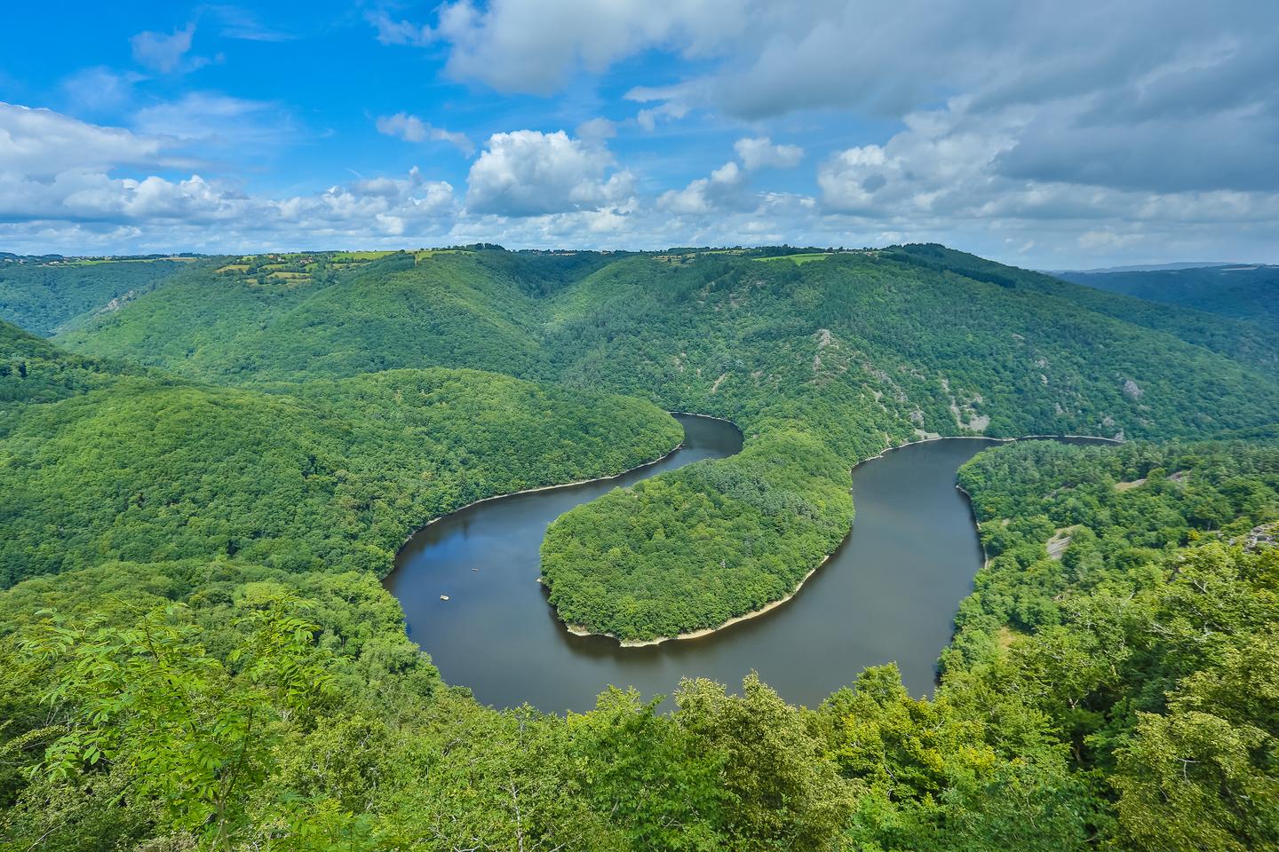 Ent Auvergne : astuces pour tirer le meilleur parti des fonctionnalités de la plateforme - plare. découvrez des astuces pratiques et authentiques pour explorer l'auvergne. que ce soit pour vos randonnées, vos découvertes gastronomiques ou vos visites culturelles, trouvez toutes les recommandations pour profiter pleinement de cette région d'exception.