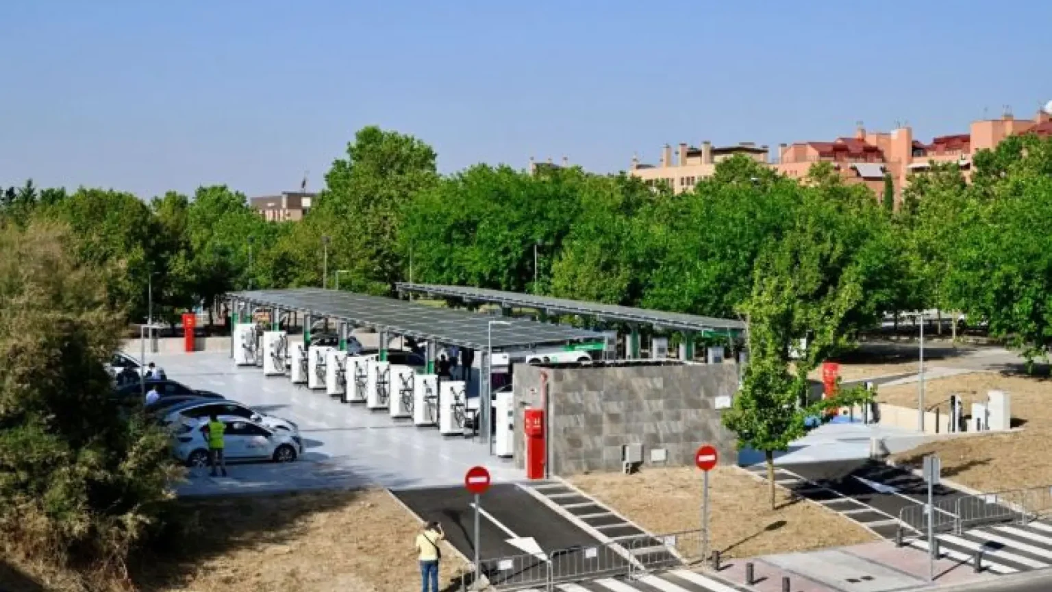 Leganés ouvre la plus grande station de recharge rapide pour véhicules électriques de Madrid