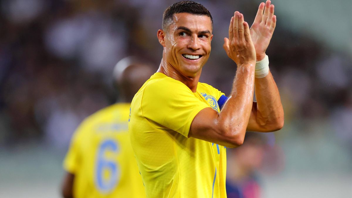 Les 10 footballeurs les mieux rémunérés au monde en 2025 - plare. découvrez les footballeurs les mieux rémunérés de 2025. plongez dans les chiffres impressionnants des salaires et contrats des stars du football qui dominent le monde du sport cette année. restez informés sur l'évolution des rémunérations dans le football professionnel.