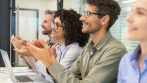 découvrez notre formation en maintenance informatique chez studi, conçue pour vous aider à acquérir des compétences solides en dépannage, gestion des systèmes et sécurité des réseaux. préparez-vous à devenir un expert en maintenance informatique et à booster votre carrière dans le secteur technologique.