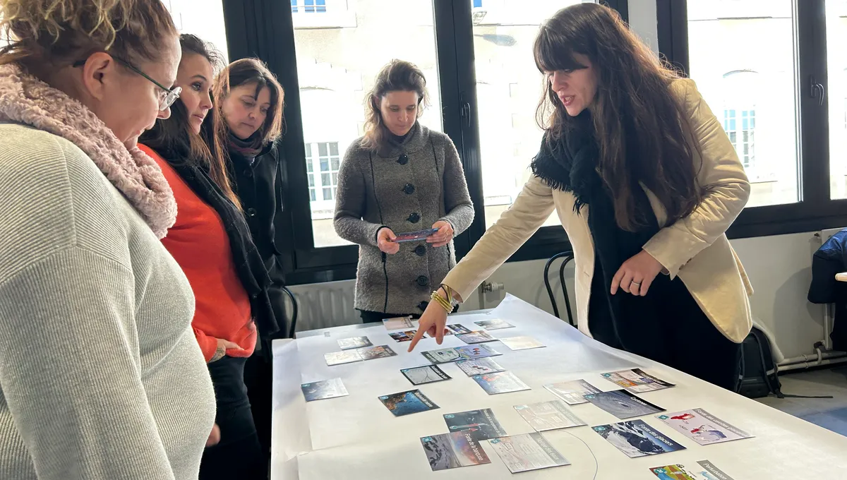 À Châteauroux, Google initie les élus aux mystères de l'IA : un apprentissage fascinant ! - plare. découvrez comment google forme les élus de châteauroux à l'intelligence artificielle, un programme innovant visant à améliorer la gestion publique et à renforcer les compétences numériques des acteurs locaux. ne manquez pas cette opportunité de voir comment la technologie façonne l'avenir de la gouvernance.