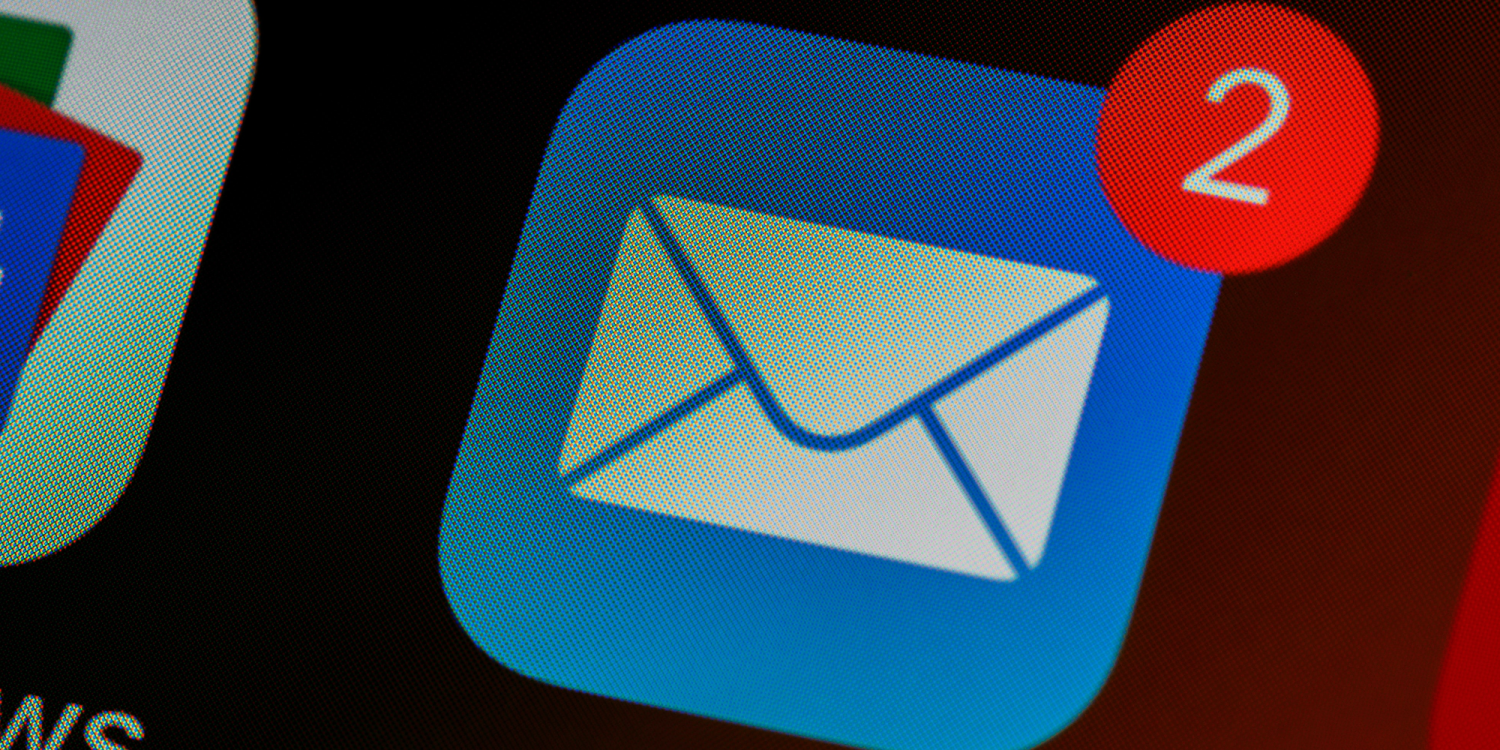 iPhone email.webp - plare.
