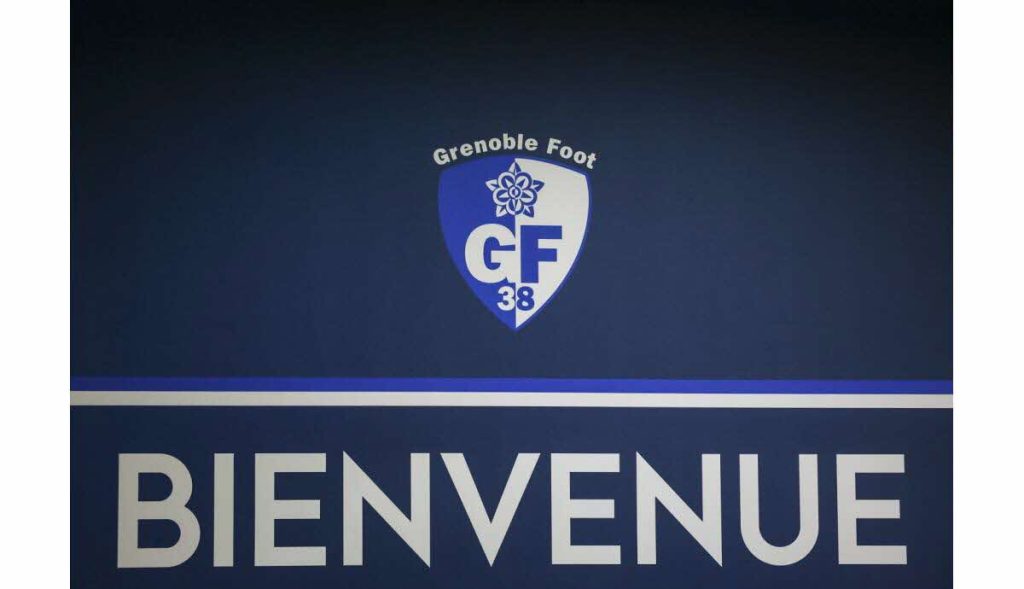 découvrez les icônes emblématiques du gf38, le club de football grenoblois. plongez dans l'histoire des joueurs marquants et revivez les moments forts qui ont façonné l'identité du club. une célébration de la passion et de la fierté des supporters du gf38.