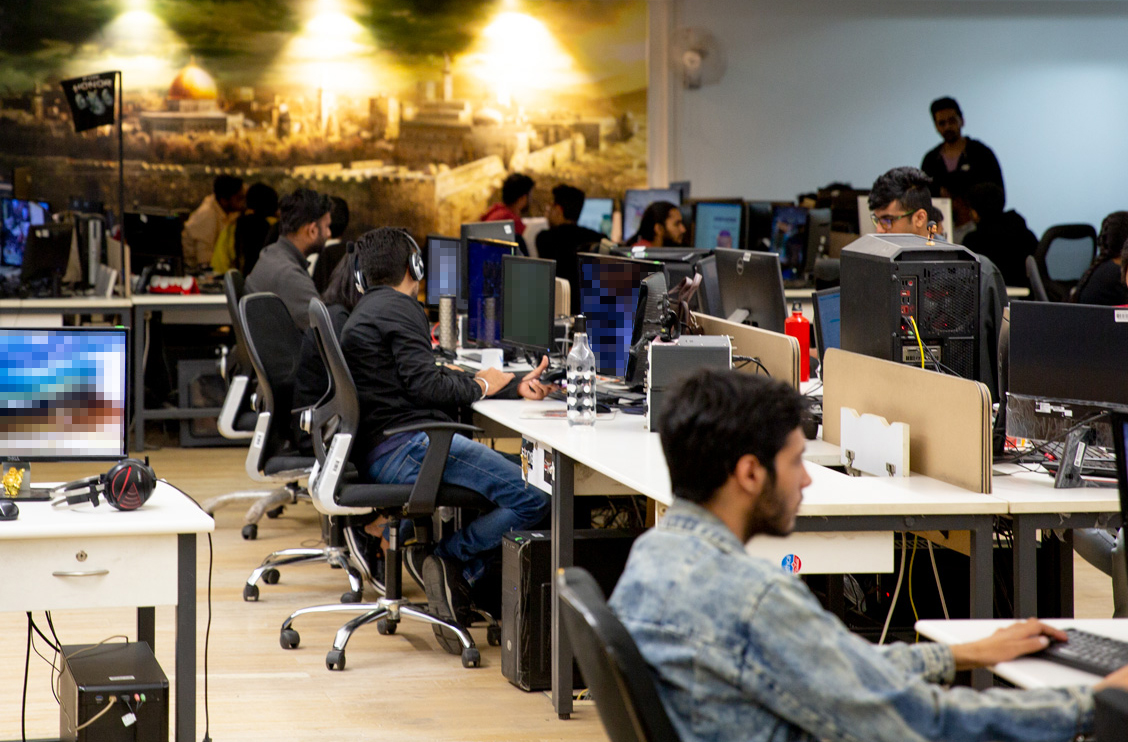 découvrez les opportunités d'investissement dans rockstar games, le studio derrière des franchises emblématiques comme grand theft auto et red dead redemption. explorez comment investir dans le secteur du jeu vidéo et profiter de la croissance d'une entreprise innovante.