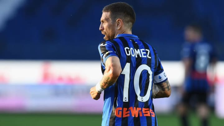 découvrez les joueurs emblématiques de l'atalanta, le club mythique de bergame, qui ont marqué l'histoire du football italien. plongez dans le parcours de ces légendes qui ont fait vibrer les supporters et hissé l'équipe vers de nouveaux sommets.