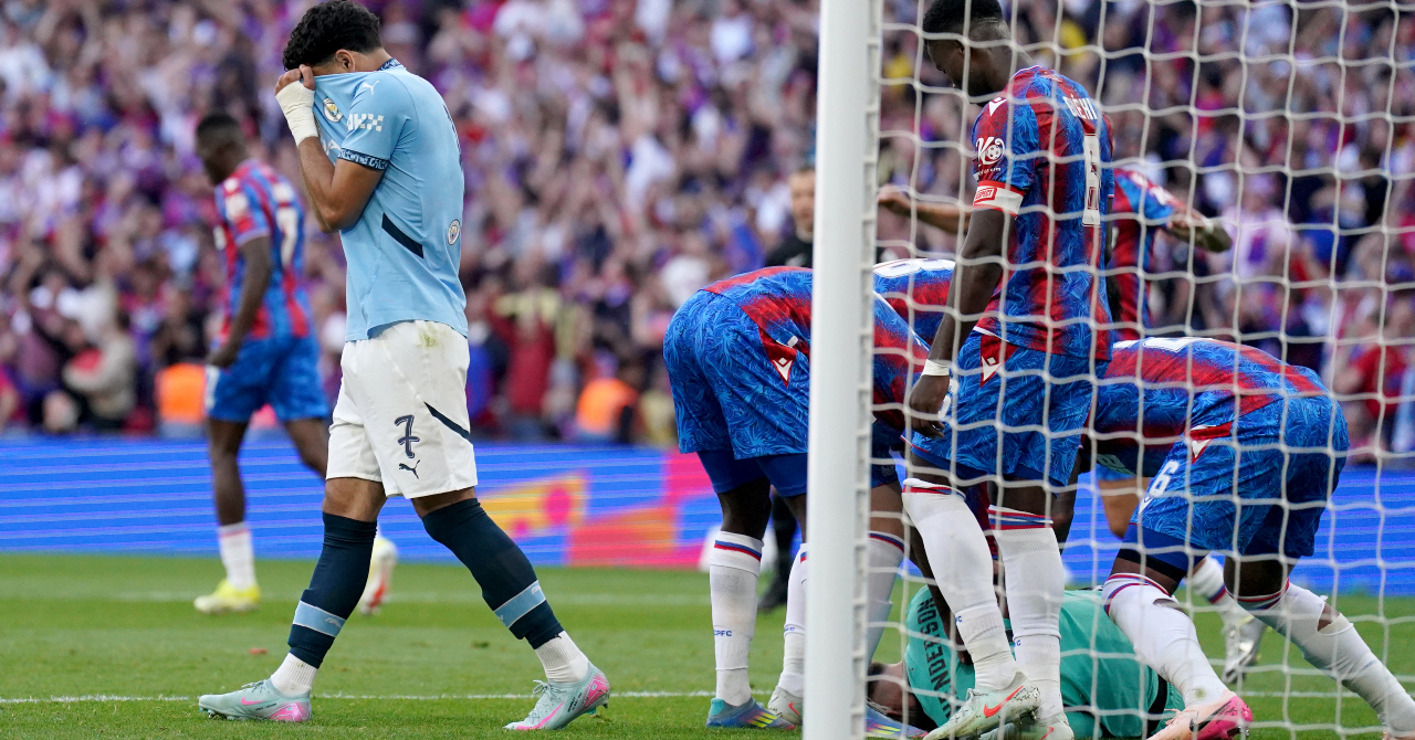 découvrez l'histoire fascinante des légendes du crystal palace, le club de football emblématique de londres. plongez dans les récits des joueurs mémorables et des moments marquants qui ont forgé l'identité de cette équipe au fil des ans.