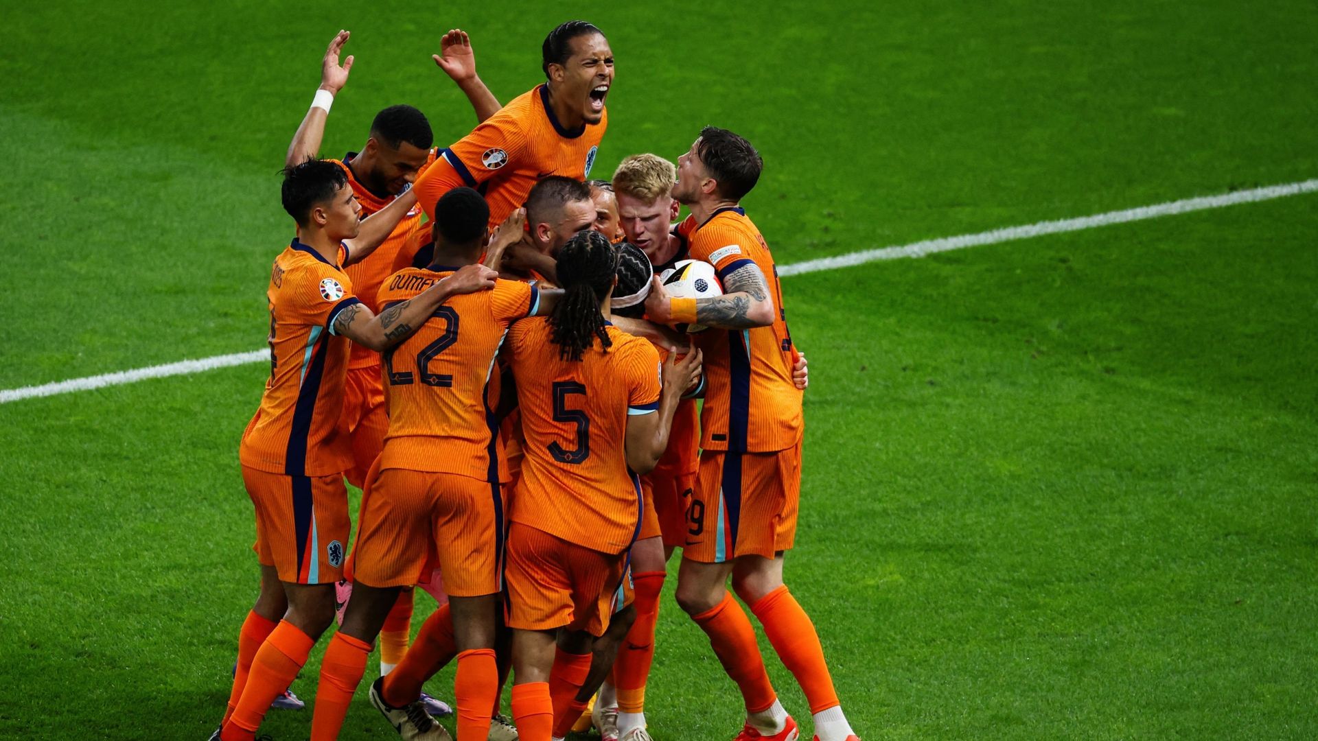 découvrez les légendes du football turc, des joueurs emblématiques qui ont marqué l'histoire du sport en turquie. plongez dans leurs parcours, exploits et contributions qui ont fait vibrer des générations de fans.