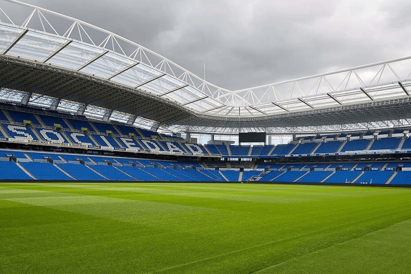 découvrez les légendes de la real sociedad, un club emblématique du football espagnol. plongez dans l'histoire des joueurs qui ont marqué les esprits et contribué aux succès de cette équipe au parcours exceptionnel. revivez les moments forts et les exploits qui ont forgé l'identité de la real sociedad.