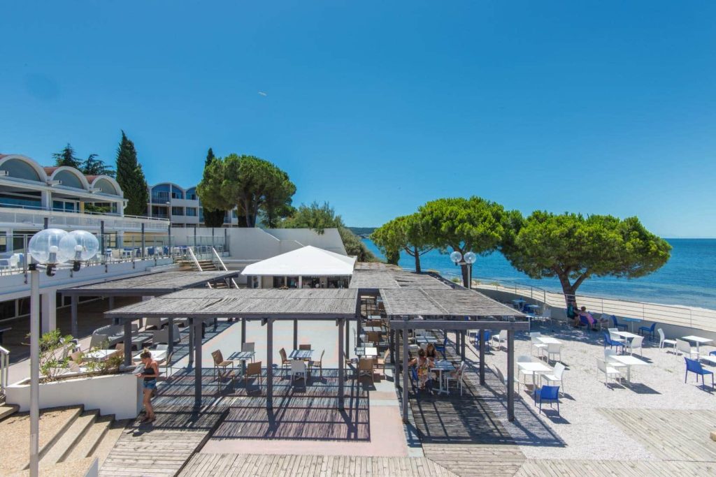 découvrez notre sélection des meilleurs clubs de vacances en france pour des séjours inoubliables. profitez d'activités variées, d'hébergements confortables et d'une ambiance conviviale au cœur des plus belles destinations françaises.