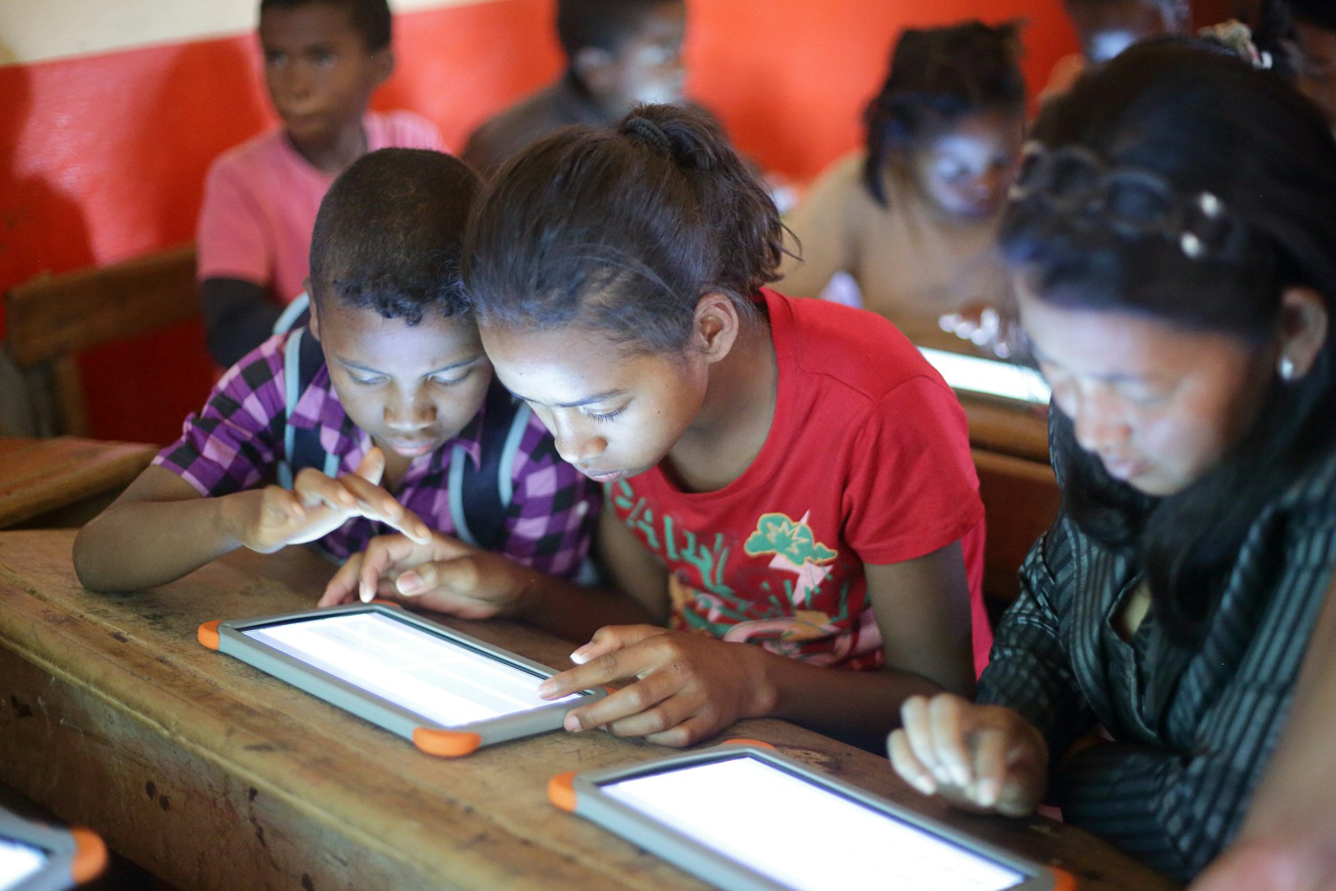 découvrez comment le numérique transforme l'éducation, en améliorant l'apprentissage et en facilitant l'accès à des ressources pédagogiques innovantes. explorez les technologies clés qui redéfinissent l'enseignement et préparent les élèves aux défis du futur.