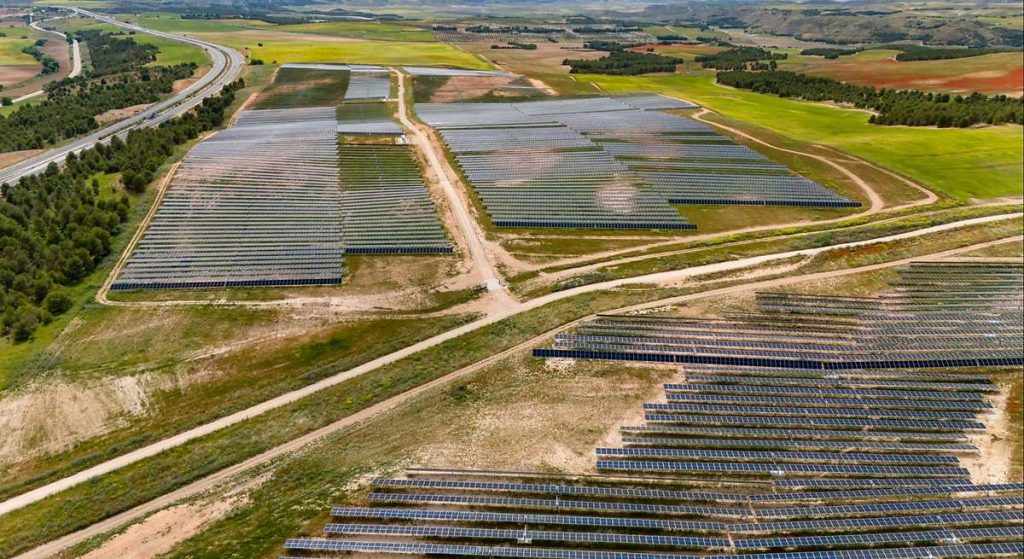 Avancées et défis des projets de panneaux photovoltaïques : vers une durabilité accrue