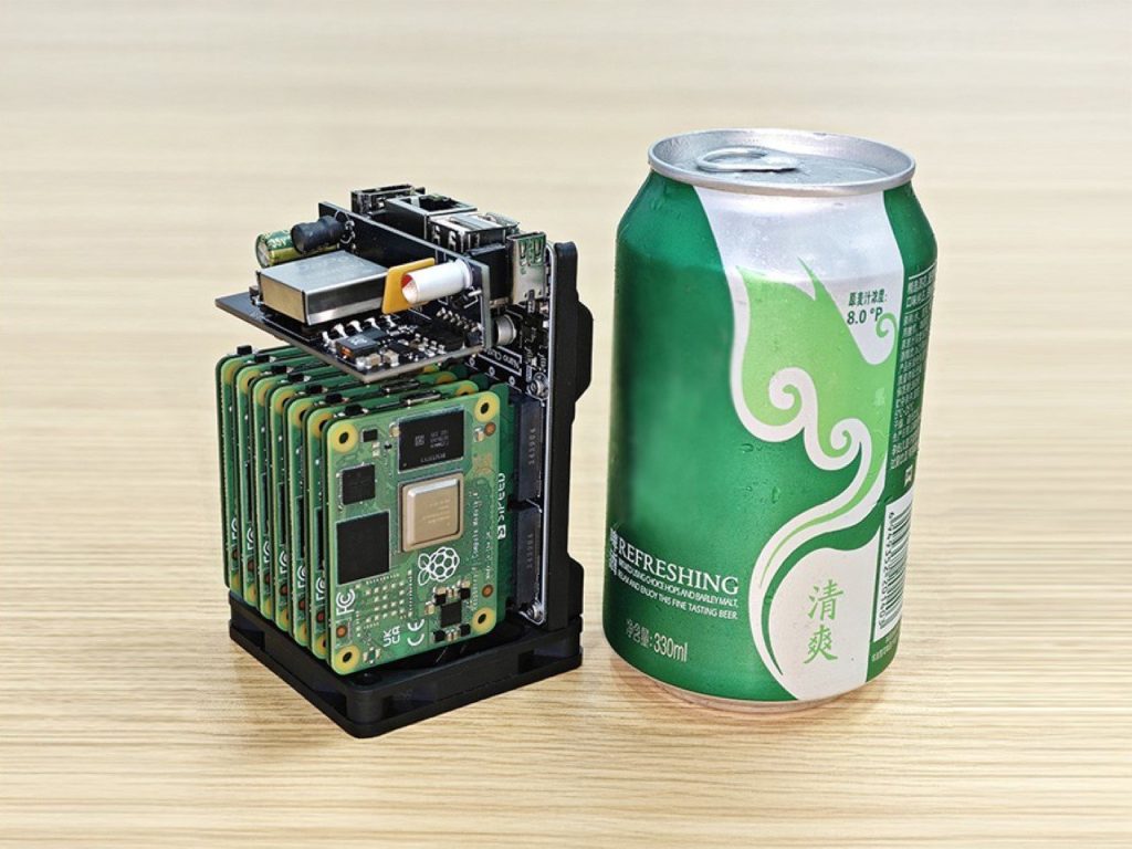 Découvrez le Supercalculateur Compact : 100 Go de RAM dans une Boîte de Soda ! Un Design Révolutionnaire !