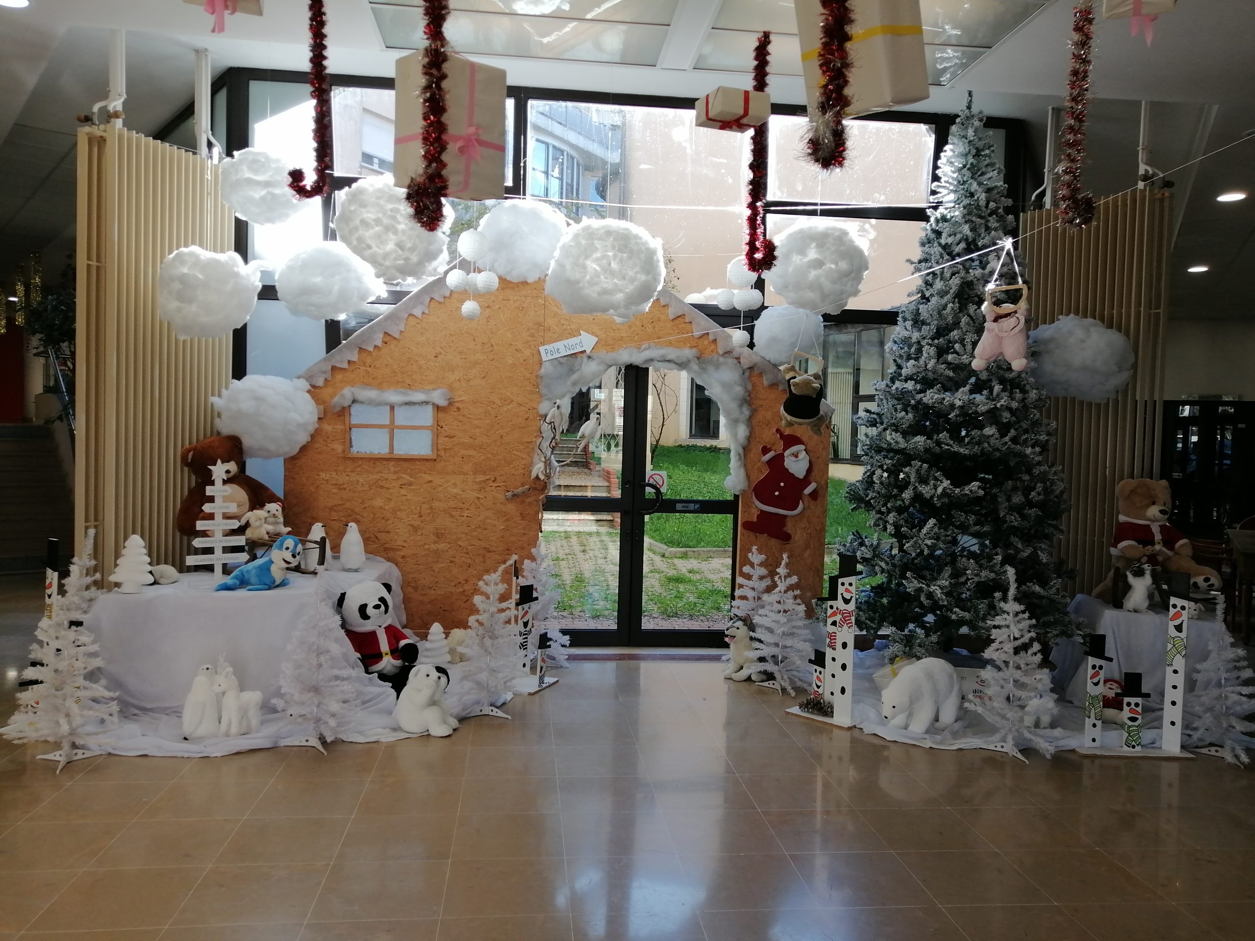 Les 10 sites incontournables pour une décoration de Noël réussie - plare. découvrez les meilleurs sites déco noël pour transformer votre maison en un véritable pays des merveilles hivernal. inspirez-vous avec des idées de décoration, des thèmes originaux et des conseils pour créer une ambiance festive inoubliable.