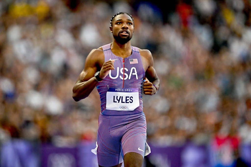 Les 10 sprinteurs les plus emblématiques de l'histoire de l'athlétisme - plare. découvrez l'univers des sprinteurs emblématiques qui ont marqué l'histoire de l'athlétisme. plongez dans leurs parcours, exploits et performances exceptionnelles qui les ont propulsés sur le devant de la scène sportive.