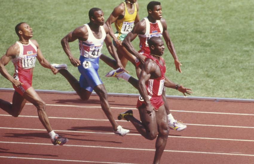 Les 10 sprinteurs les plus emblématiques de l'histoire de l'athlétisme - plare. découvrez les sprinteurs emblématiques qui ont marqué l'histoire de l'athlétisme. explorez leurs performances incroyables, leurs records inégalés et leur impact sur le monde du sport.