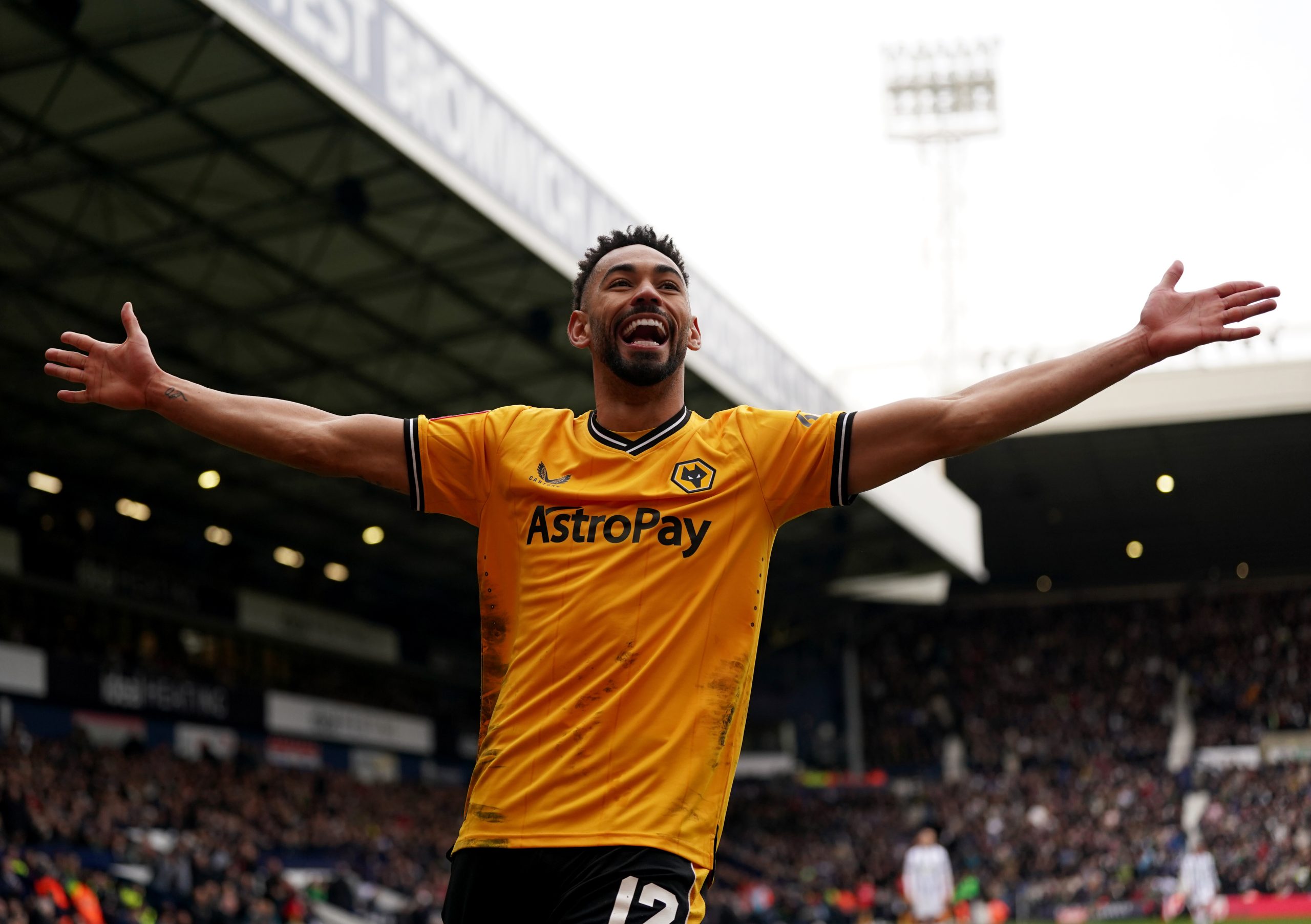 Les 10 talents inoubliables du football hongrois à travers l'histoire - plare. découvrez les talents du football hongrois, une nation riche en histoire sportive. plongez dans l'univers des joueurs prometteurs qui marquent la scène internationale, tout en explorant leur parcours, leurs performances et les clubs qui les accueillent.