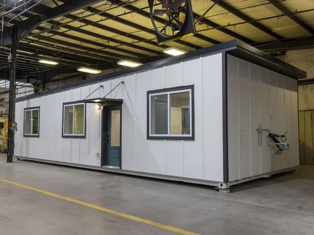 Découvrez les 5 Tiny Homes en Conteneurs Maritimes qui Révolutionneront Votre Vie Compacte!