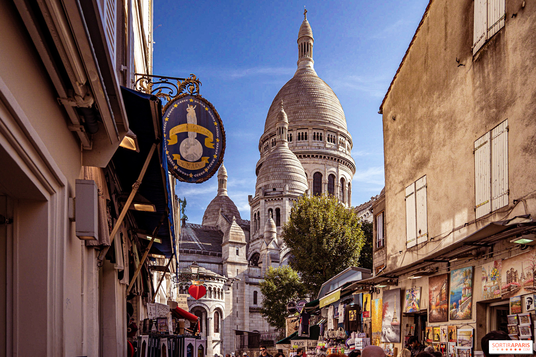 découvrez paris le temps d'un week-end inoubliable ! profitez des monuments emblématiques, de la gastronomie raffinée et de l'ambiance unique de la ville lumière. que vous soyez amateur d'art, de shopping ou de balades romantiques, paris vous offre une expérience inégalée à chaque coin de rue.