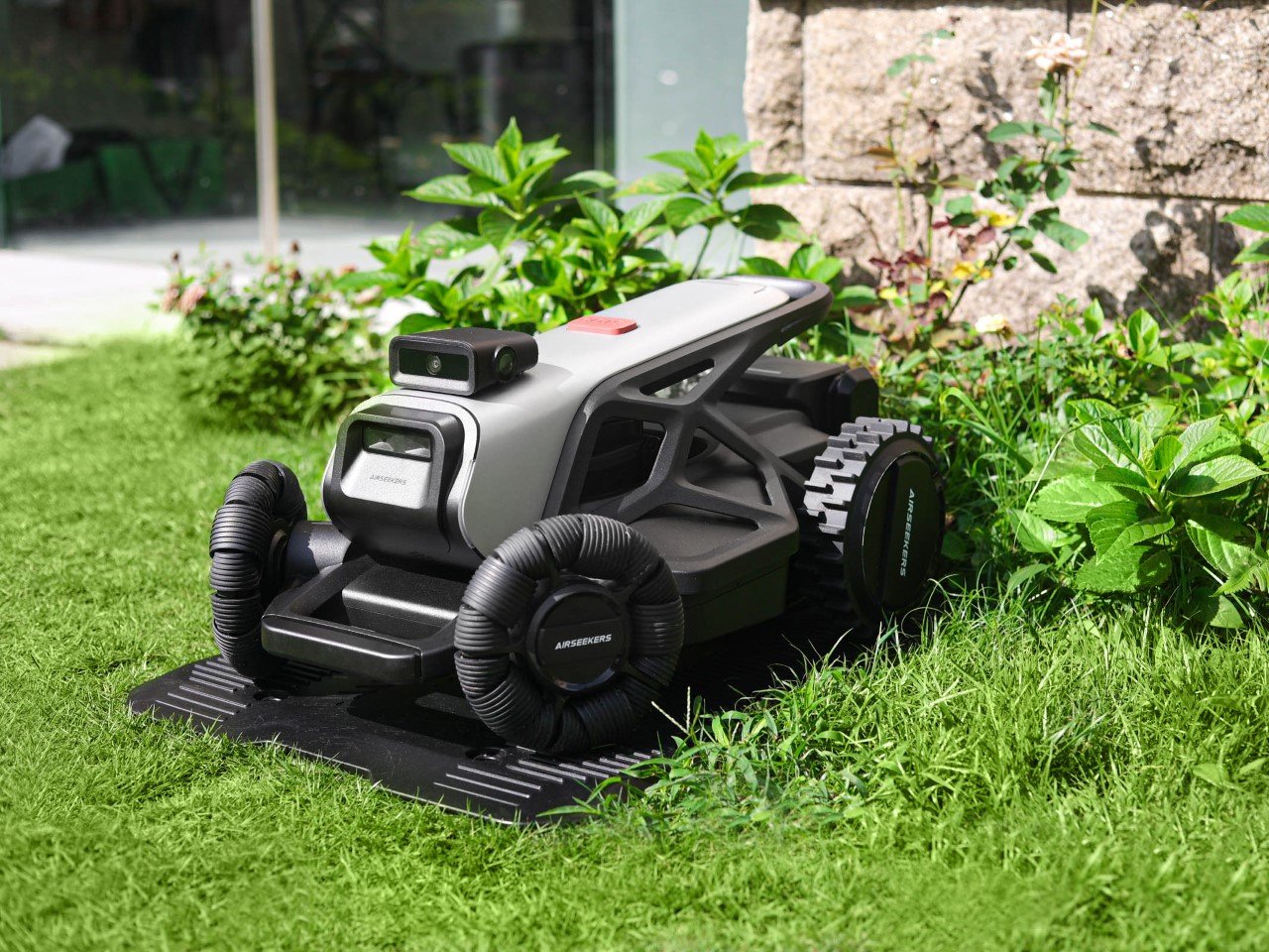 1751336044 511 Decouvrez les 5 Meilleurs Robots Tondeuses a Acheter Maintenant pour - plare.