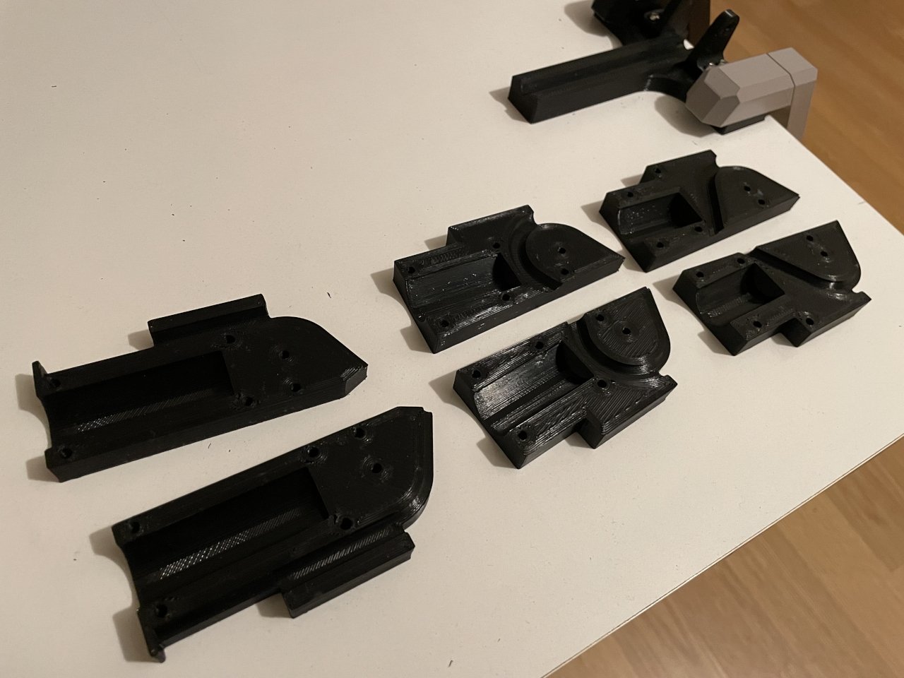 1751738325 619 Transformez Votre PC Monochrome 3D Imprime en OEuvre dArt - plare.