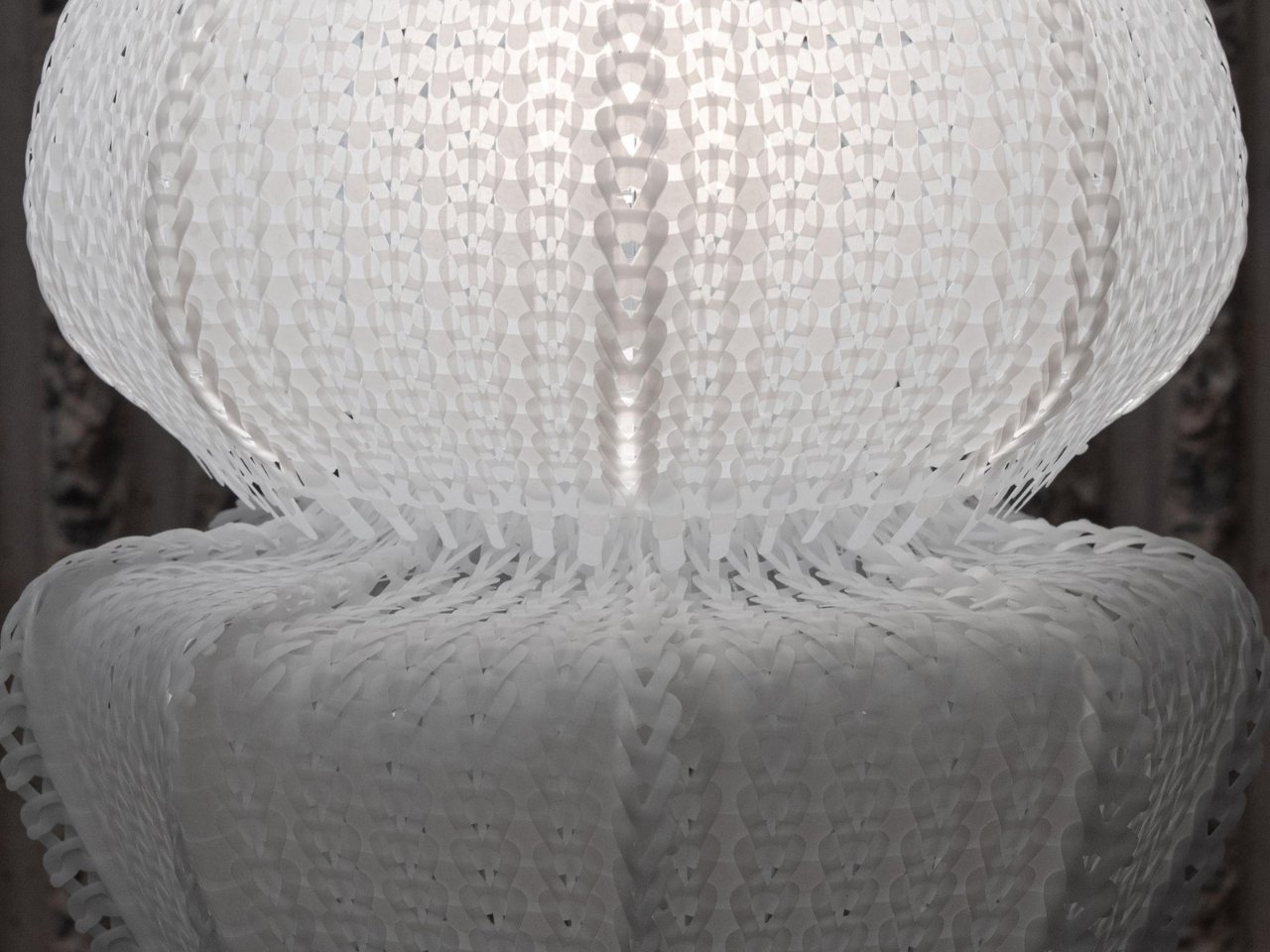 1751749523 995 Decouvrez comment ces lampes transforment le plastique oceanique en objets - plare.