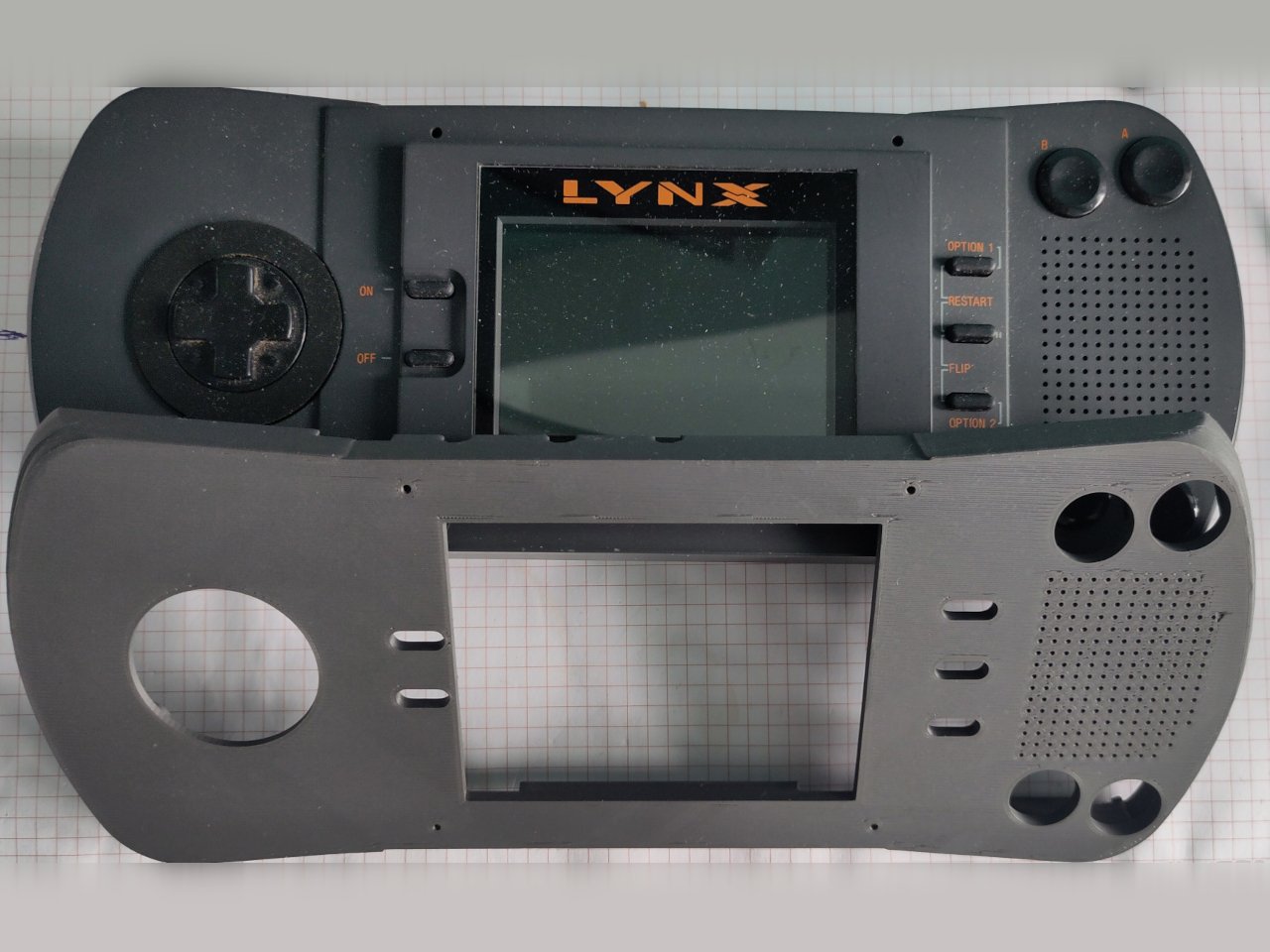 Découvrez comment l'impression 3D redonne vie au design emblématique de l'Atari Lynx pour les consoles portables modernes ! - plare. Atari Lynx Rétro