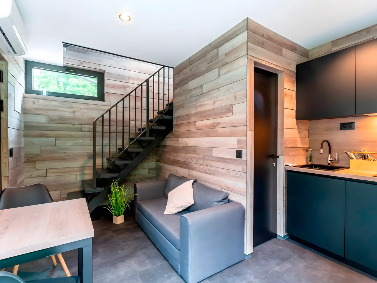 1751844789 659 Decouvrez le DQ Tower La Revolution des Tiny Homes - plare.