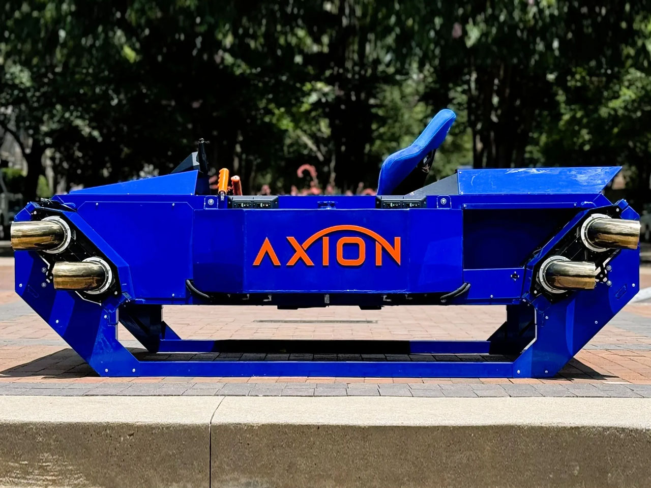 Axion en action