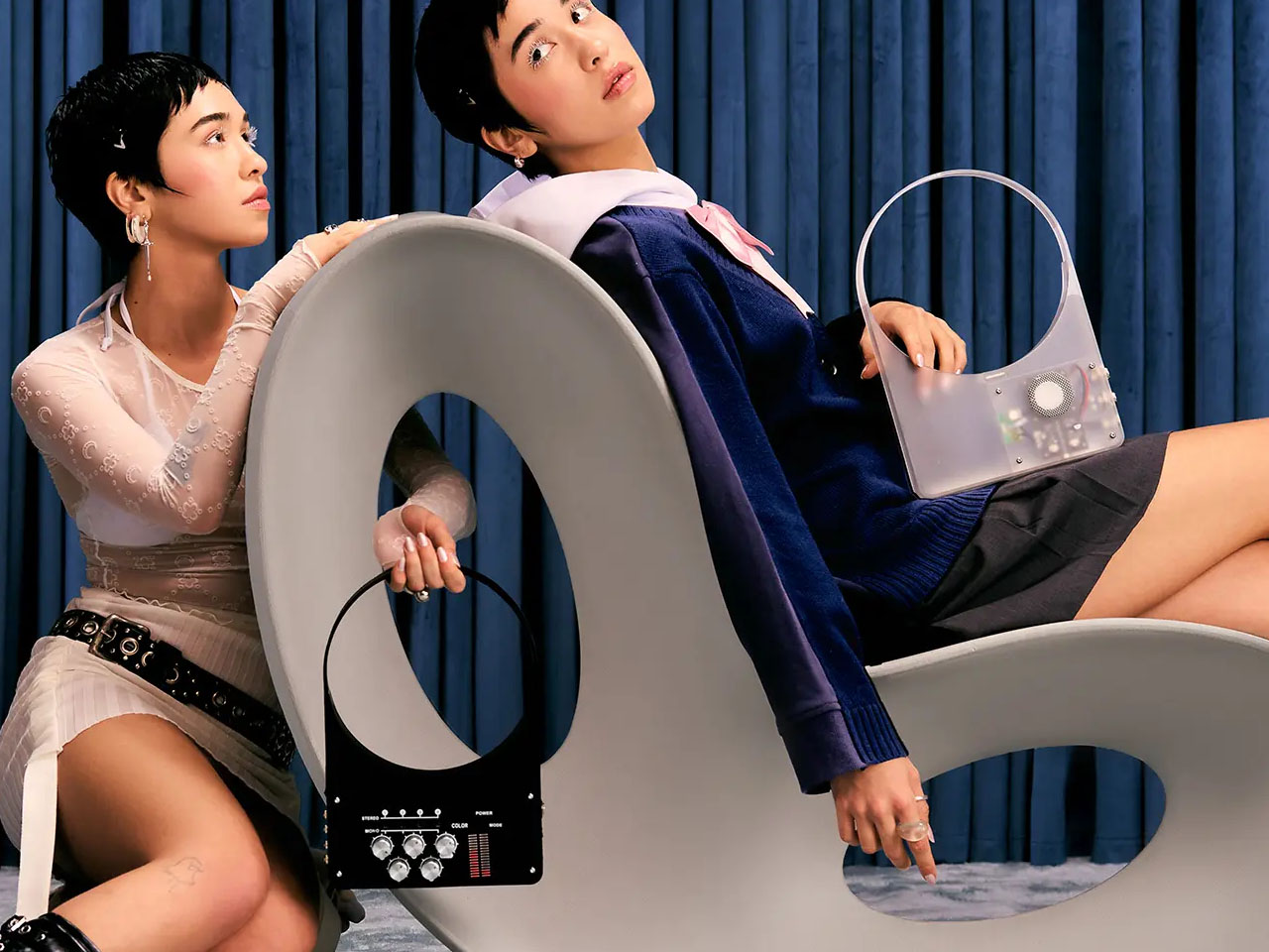 1752023275 397 Decouvrez le Sac a Main Revolutionnaire qui Transforme Votre Musique - plare.