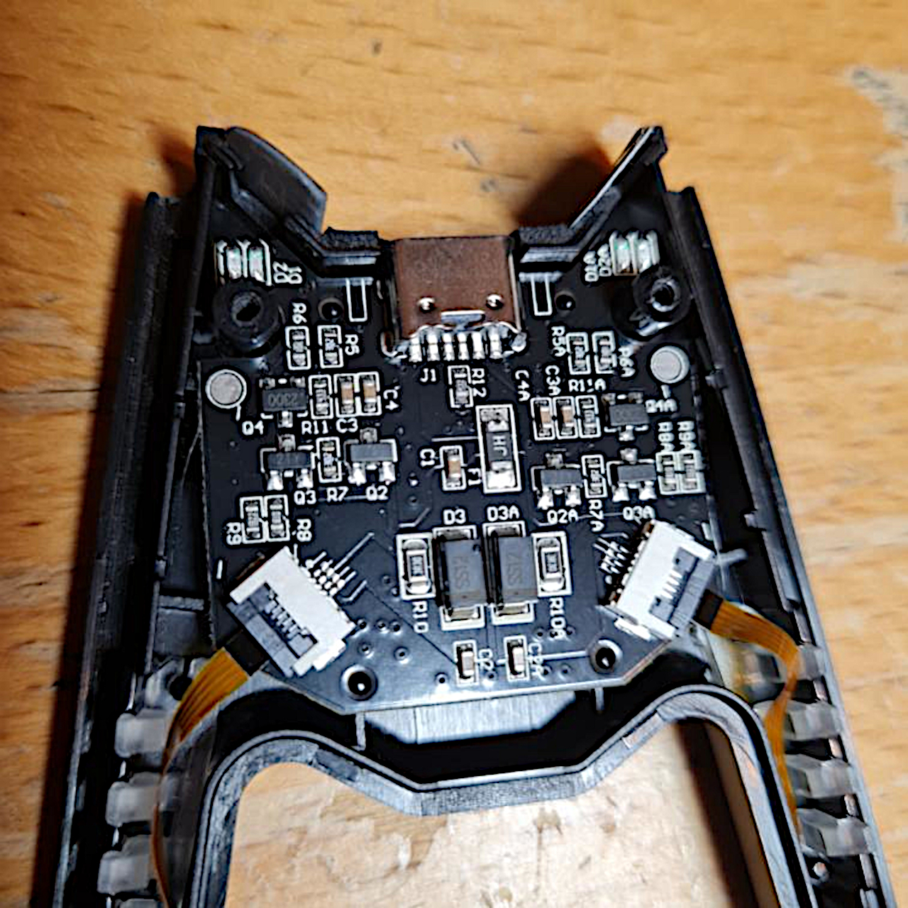 1752067649 583 Decouvrez Comment un Laptop Modulaire Sest Transforme en PC de - plare.