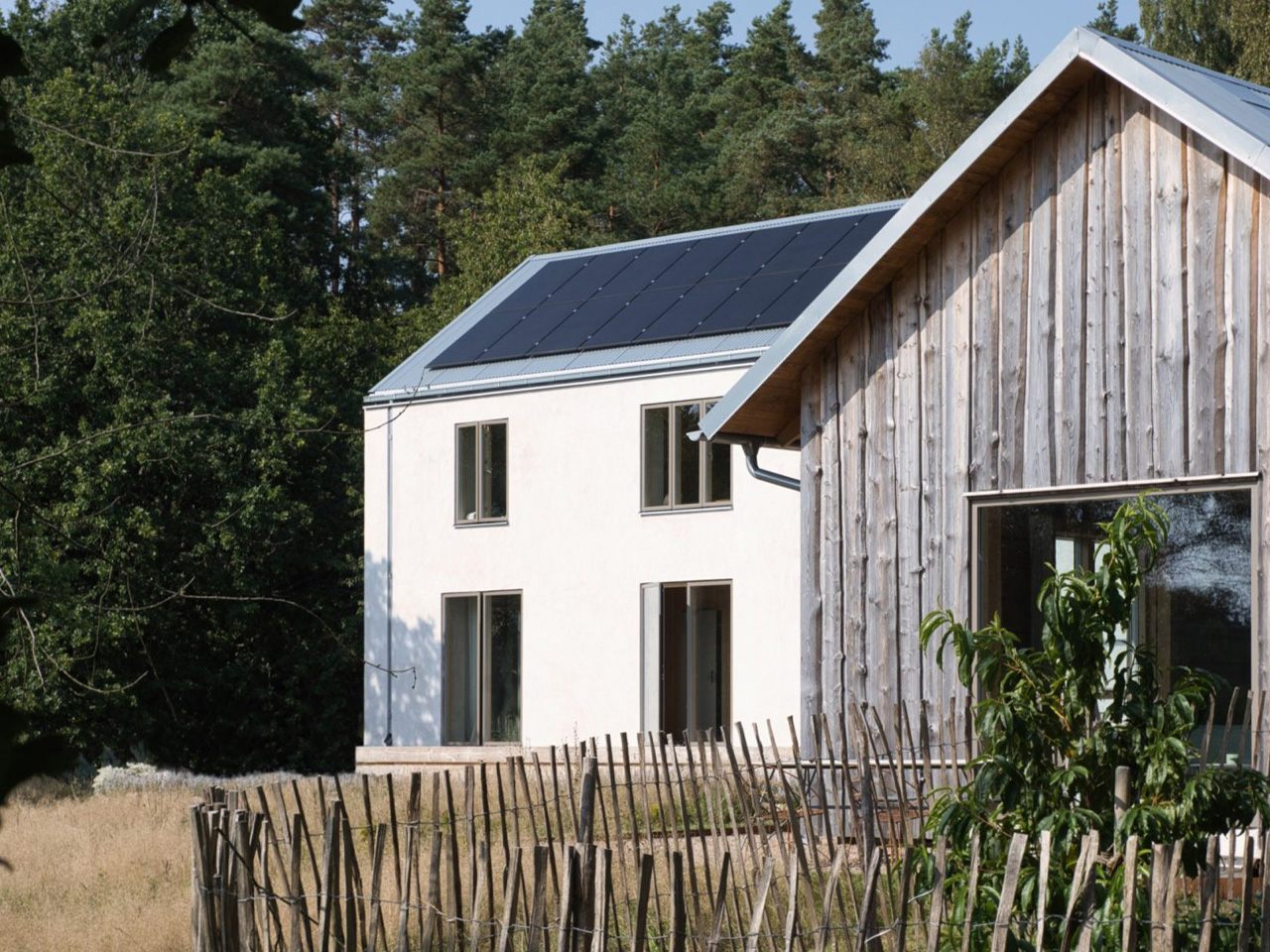 1752192545 345 Decouvrez comment cette maison en foret suedoise utilise des - plare.